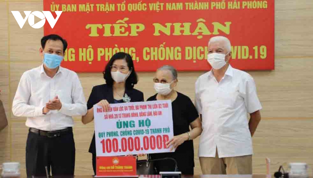 Philanthropists donate nearly VND21 trillion to COVID-19 fight